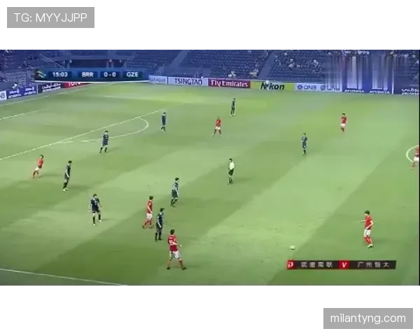 大巴黎引援屡屡失败，战术体系看似华丽却漏洞百出，他们距离真正豪门还有多远？